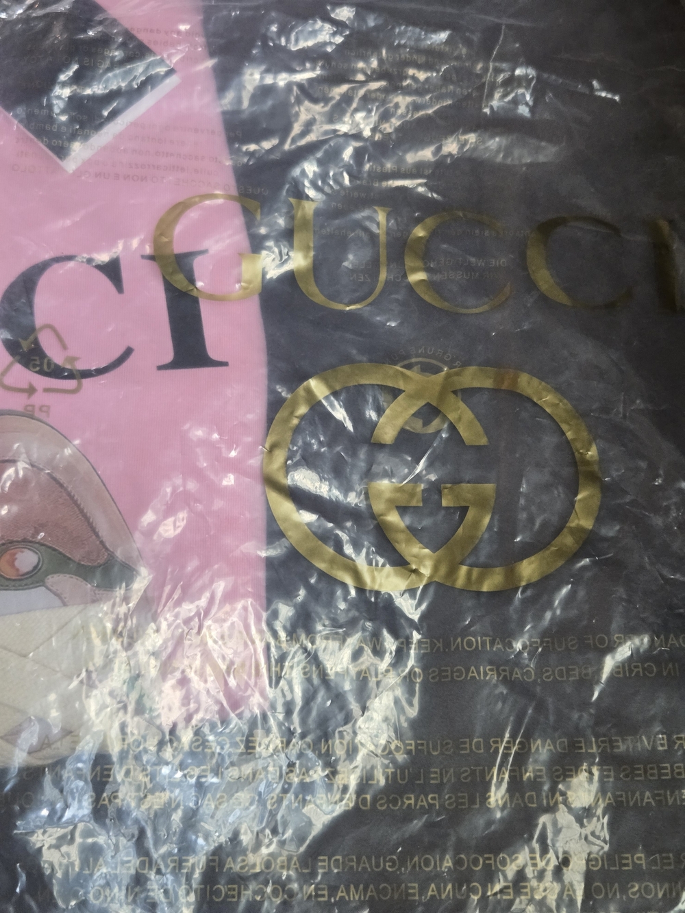 GUCCI Pink Graphic Sneaker Print Tee - Picture 15 of 16